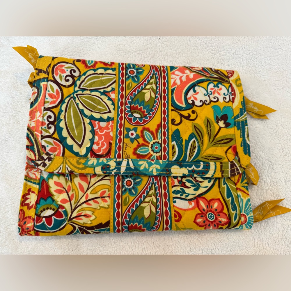 Vera Bradley Colorful Floral Patterned Jewelry Folio Bag